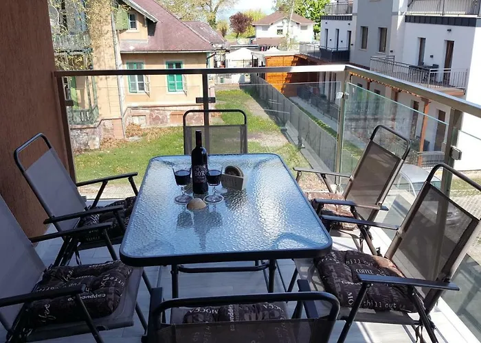 Balaton&center Wellness Daire *