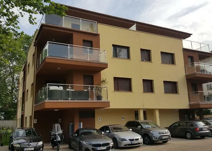 Balaton&center Wellness Apartment
